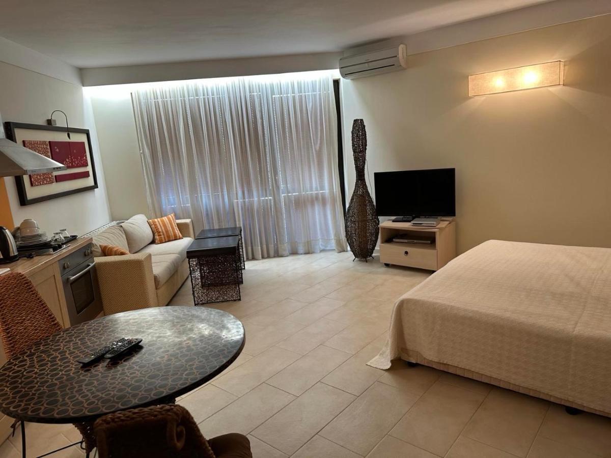 אפרטהוטל סאני ביץ' Oazis Vip Club מראה חיצוני תמונה