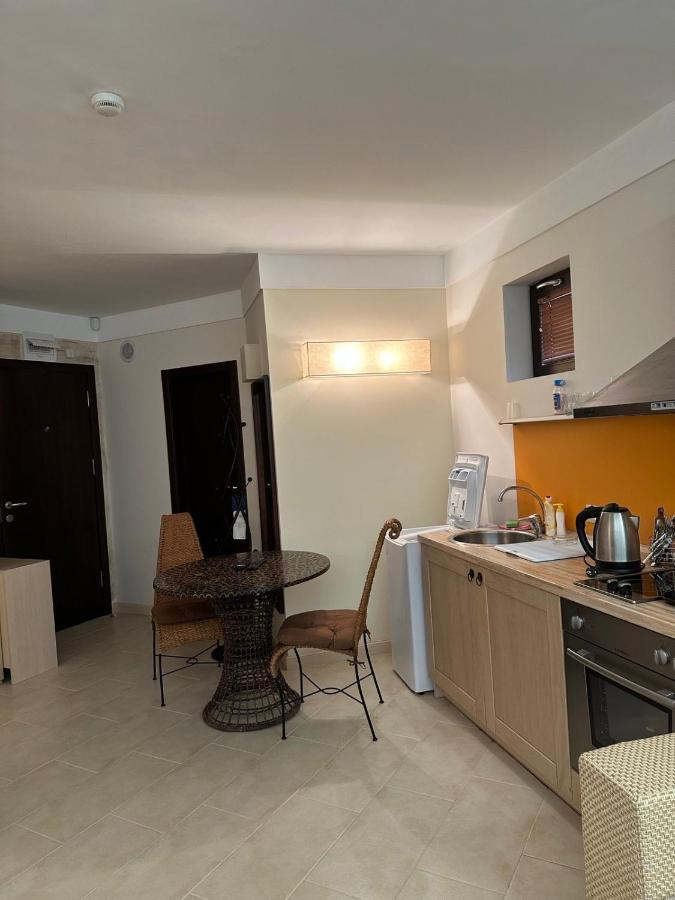 אפרטהוטל סאני ביץ' Oazis Vip Club מראה חיצוני תמונה